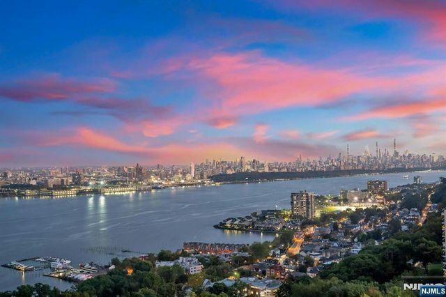 1500 Palisade Avenue 20A, Fort Lee, NJ 07024