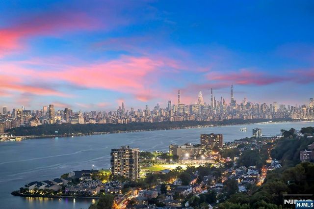 1500 Palisade Avenue 20A, Fort Lee, NJ 07024