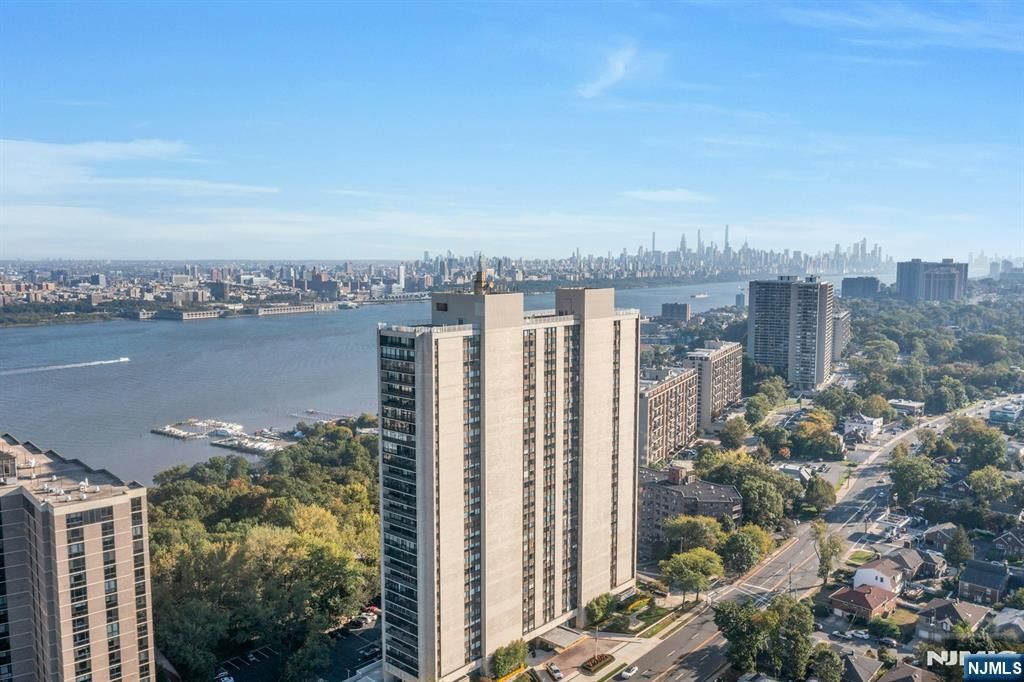 1500 Palisade Avenue 20A, Fort Lee, NJ 07024