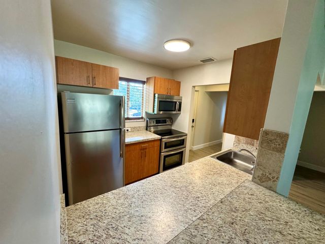 836 SW 9th St Circle 201, Boca Raton, FL 33486