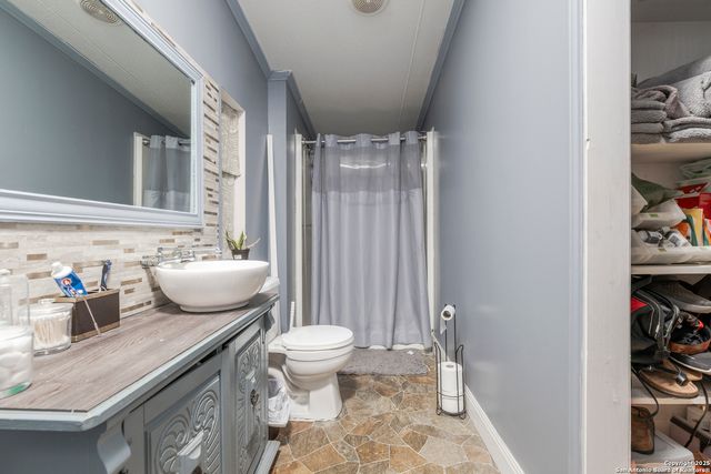 323 County Road 6842, Lytle, TX 78052