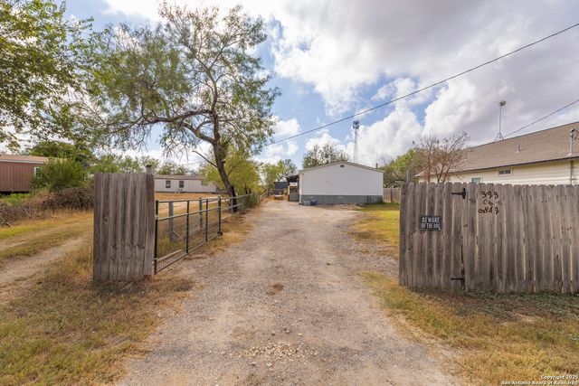 323 County Road 6842, Lytle, TX 78052