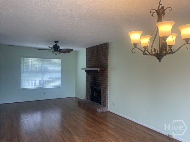 102 Stonebridge Lane, Savannah, GA 31410