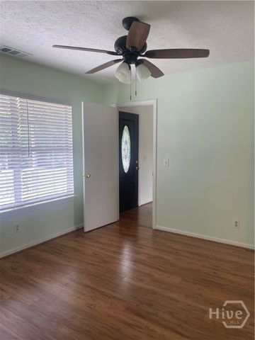 102 Stonebridge Lane, Savannah, GA 31410