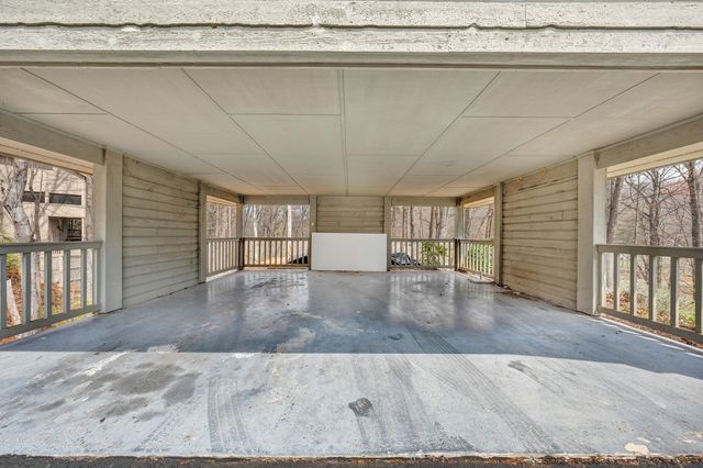 4921 Hunting Hills DR, Roanoke, VA 24018