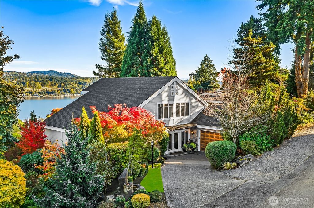 4222 Shoreclub Drive, Mercer Island, WA 98040