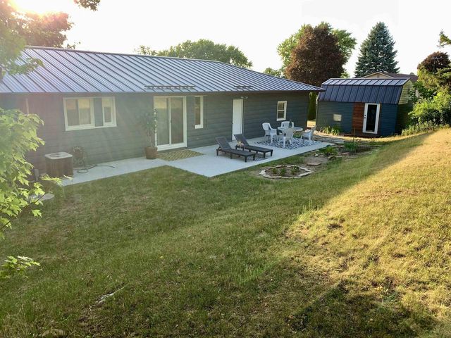 N1644 Poeppel Road, Fort Atkinson, WI 53538