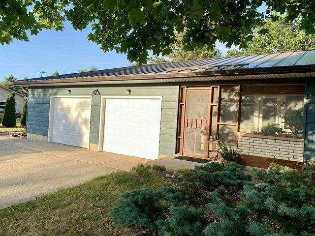 N1644 Poeppel Road, Fort Atkinson, WI 53538