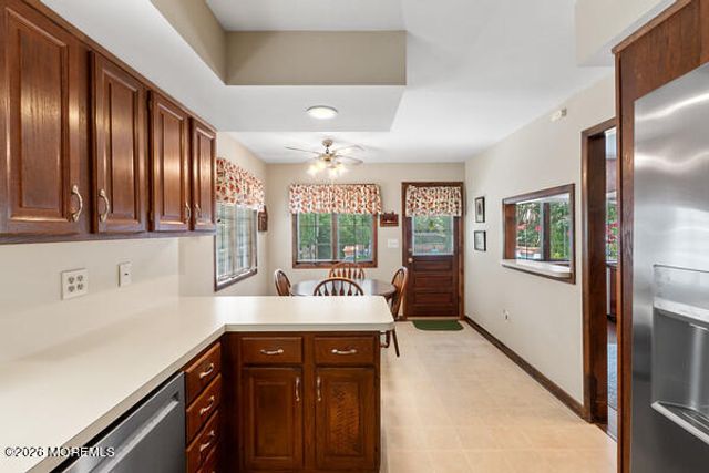31 Circle Place, Lincroft, NJ 07738