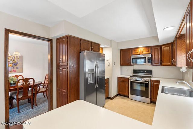 31 Circle Place, Lincroft, NJ 07738