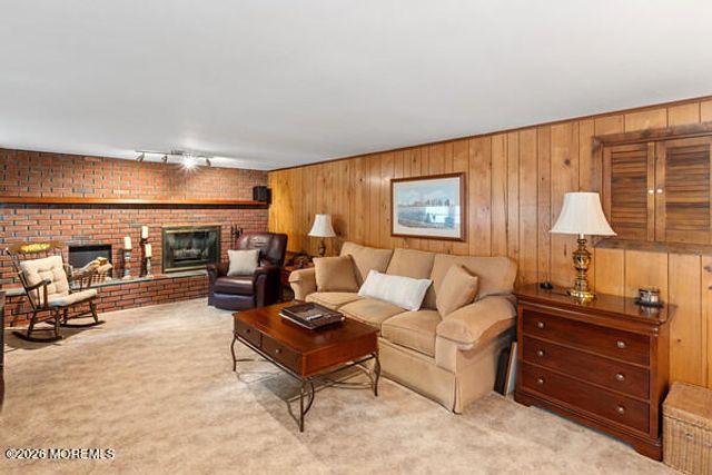 31 Circle Place, Lincroft, NJ 07738
