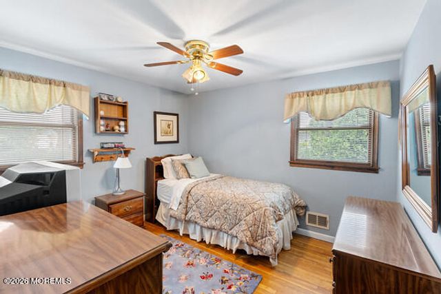31 Circle Place, Lincroft, NJ 07738