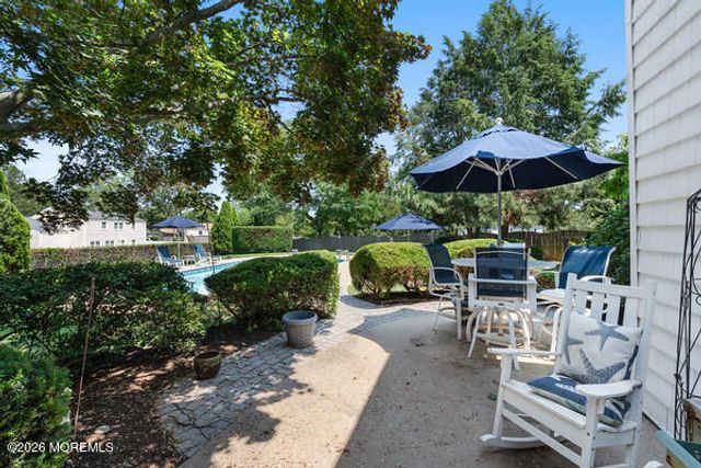 31 Circle Place, Lincroft, NJ 07738