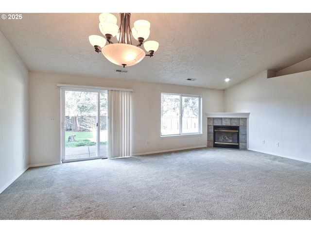 1424 MT VIEW Ln, Molalla, OR 97038