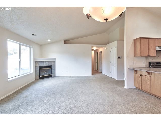 1424 MT VIEW Ln, Molalla, OR 97038