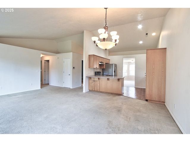 1424 MT VIEW Ln, Molalla, OR 97038