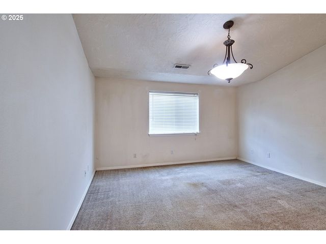 1424 MT VIEW Ln, Molalla, OR 97038