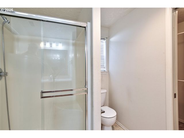 1424 MT VIEW Ln, Molalla, OR 97038