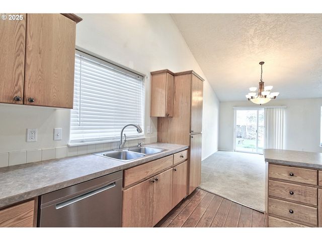 1424 MT VIEW Ln, Molalla, OR 97038