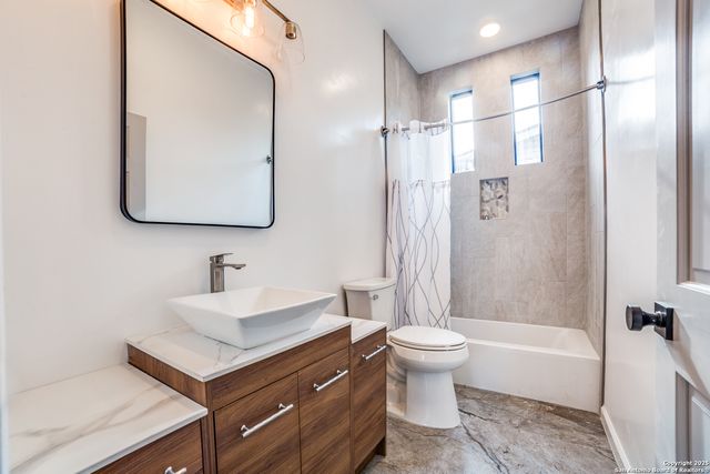 824 Elmwood, San Antonio, TX 78212