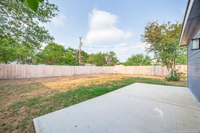 824 Elmwood, San Antonio, TX 78212