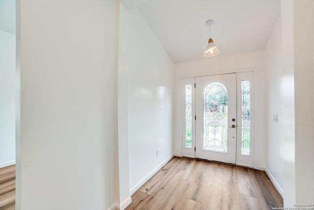 824 Elmwood, San Antonio, TX 78212