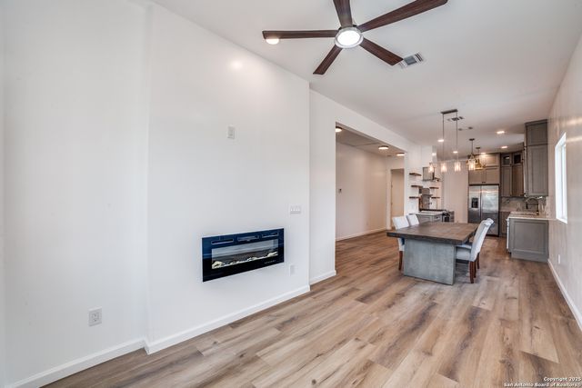 824 Elmwood, San Antonio, TX 78212