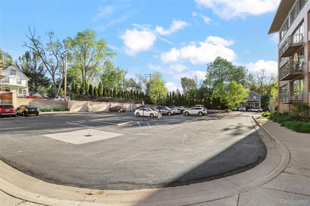 315 2nd Street 301, Ann Arbor, MI 48103
