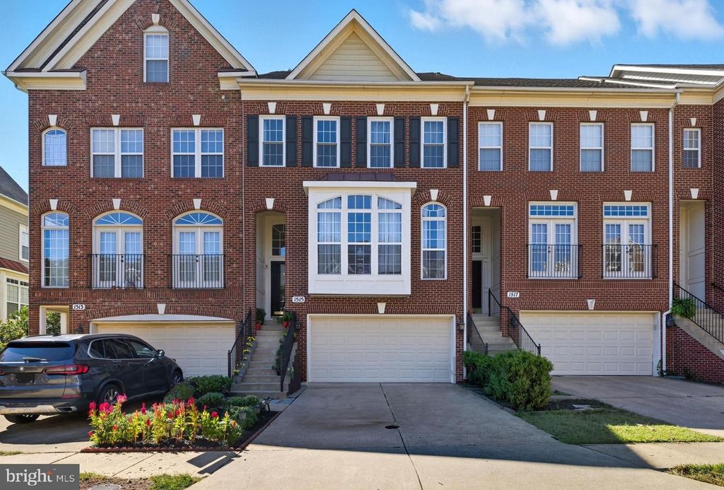 1515 ARTILLERY TER NE, Leesburg, VA 20176