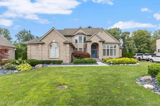 53650 Cherrywood Drive, Shelby Twp, MI 48315