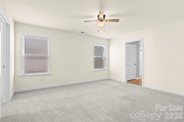 1414 5th Street Drive NE, Hickory, NC 28601