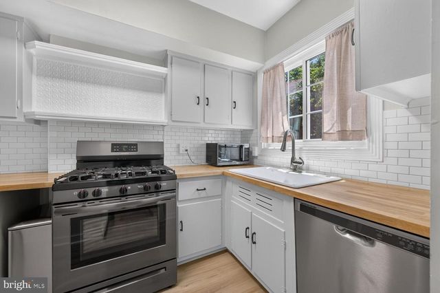 1557 MOUNT EAGLE PL, Alexandria, VA 22302