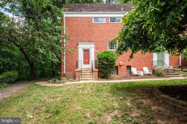1557 MOUNT EAGLE PL, Alexandria, VA 22302
