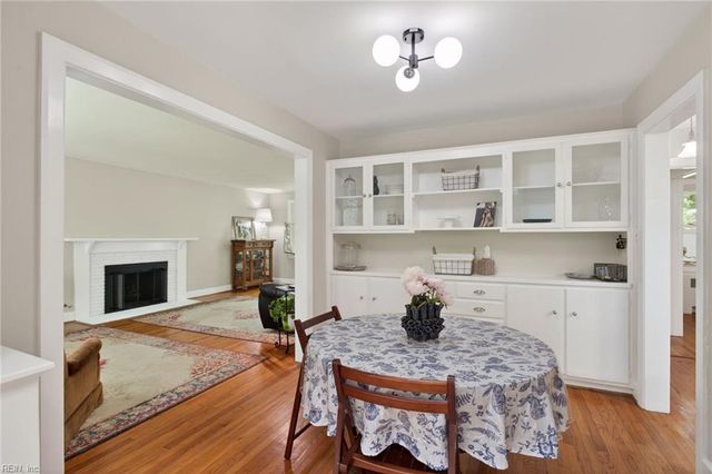 16 Oakland DR, Newport News, VA 23601