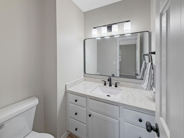2403 18th Street S, Moorhead, MN 56560