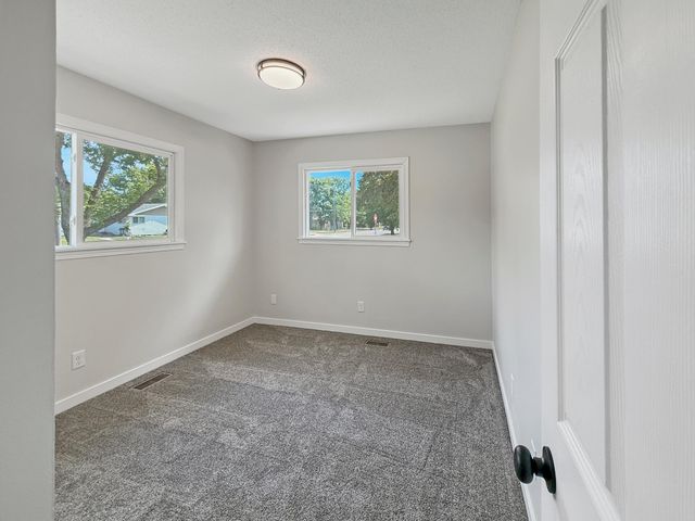 2403 18th Street S, Moorhead, MN 56560