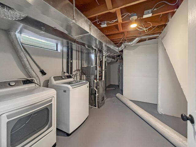 2403 18th Street S, Moorhead, MN 56560