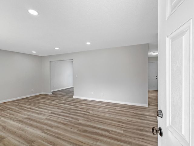 2403 18th Street S, Moorhead, MN 56560