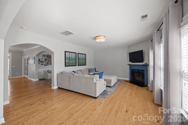 1982 Smokey Quartz Road, Davidson, NC 28036