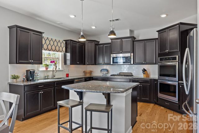 1982 Smokey Quartz Road, Davidson, NC 28036