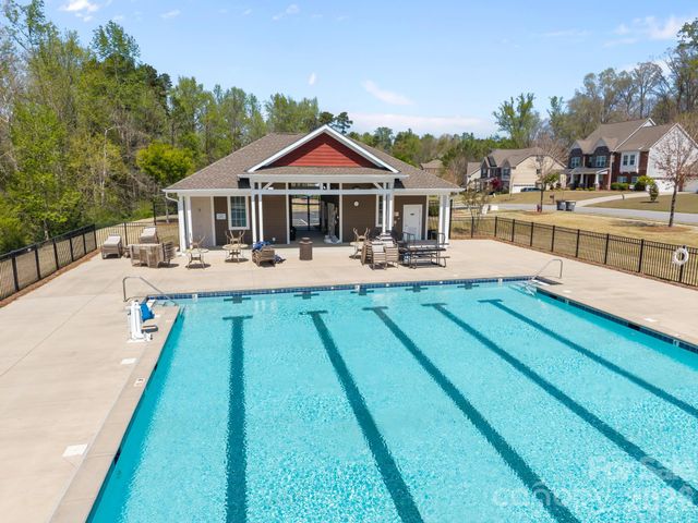 1982 Smokey Quartz Road, Davidson, NC 28036