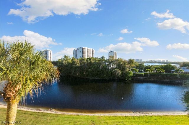 380 Horse Creek DR 403, Naples, FL 34110