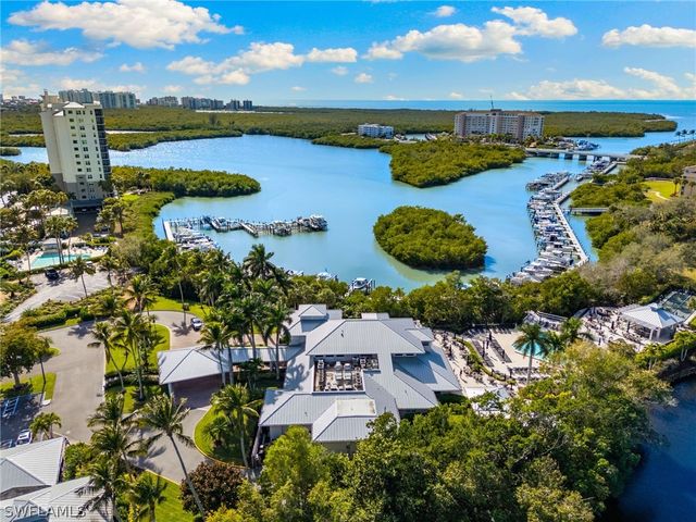 380 Horse Creek DR 403, Naples, FL 34110