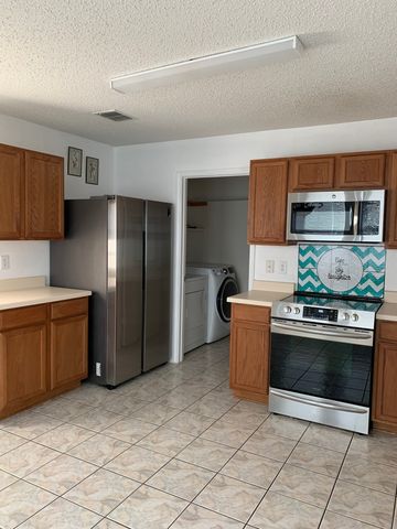 5145 Weather Rock Lane, Fort Worth, TX 76179