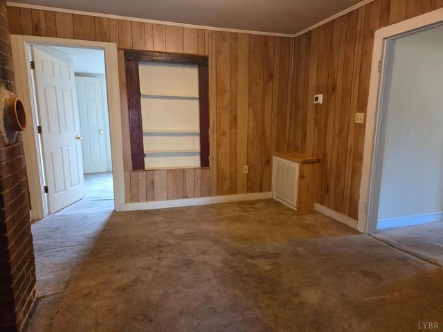 403 W King, Bedford, VA 24523