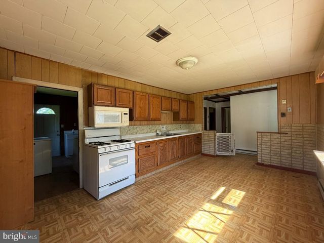 1314 CHERRY GARDEN RD, Baltimore, MD 21221