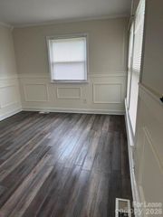 2912 L D parker Drive 2, Charlotte, NC 28206