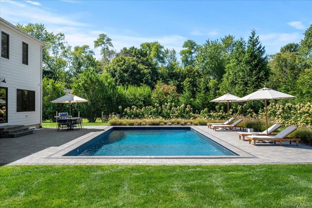 660 Sutton Place, Greenport, NY 11944