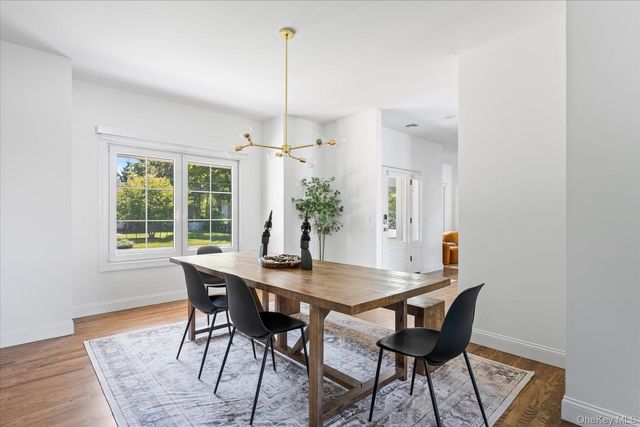 660 Sutton Place, Greenport, NY 11944