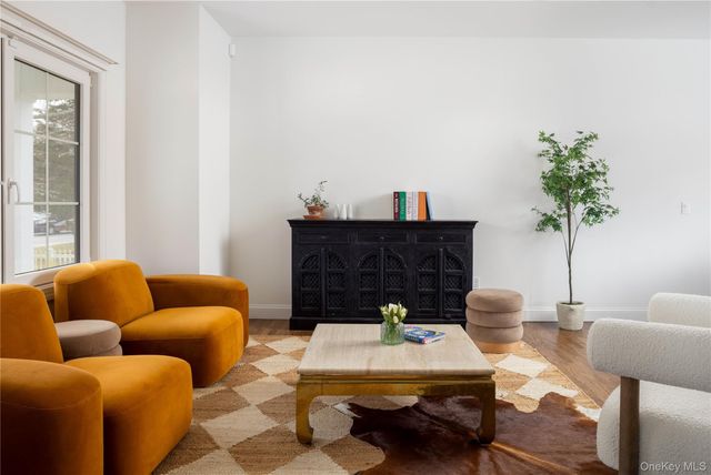 660 Sutton Place, Greenport, NY 11944